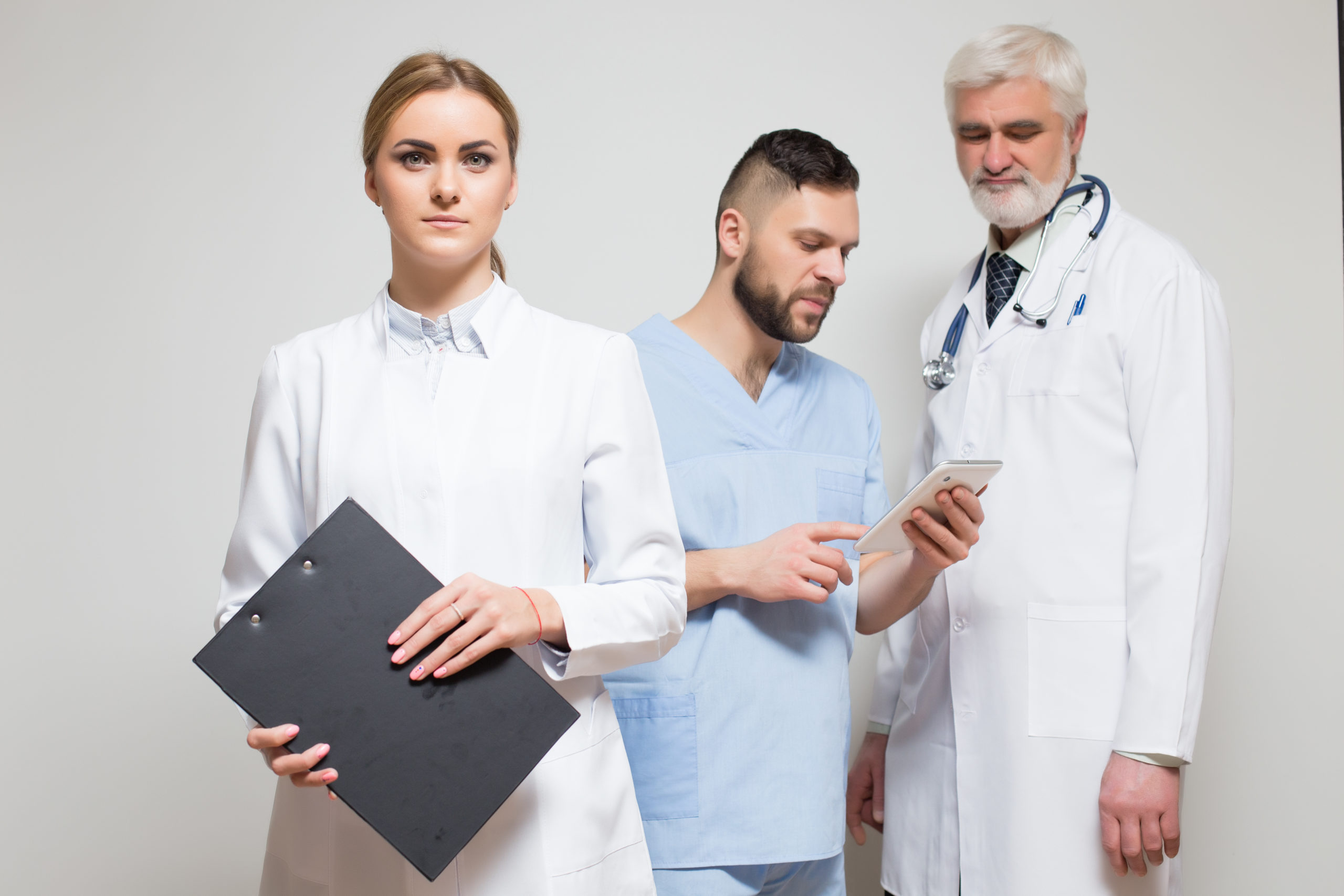 professionnel santé à qui communiquer